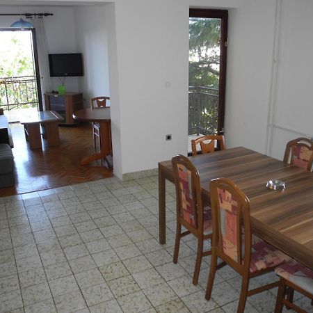 Apartment Vucko 6 Pax Crikvenica Eksteriør bilde